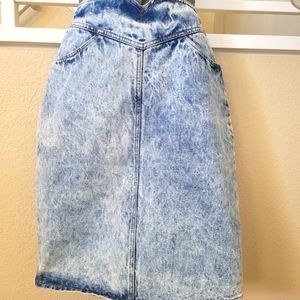 Denim skirt